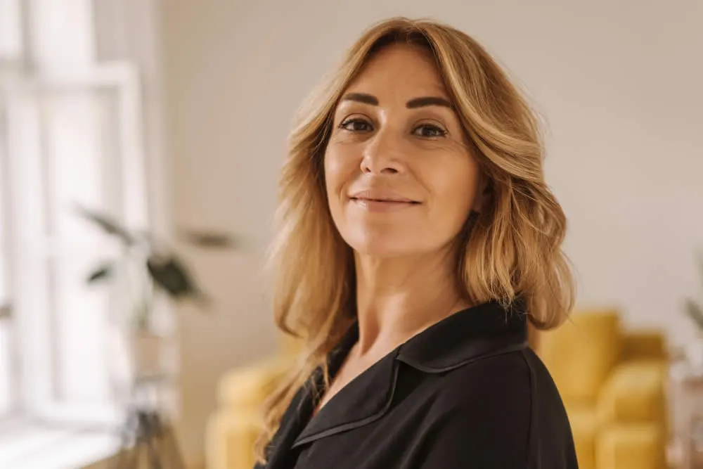 age-spots pretty-middleaged-woman